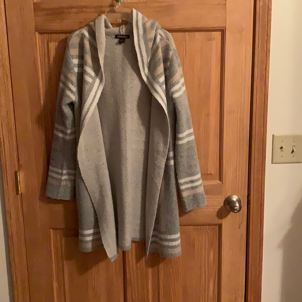 Size small cardigan with pockets and a hood! No cuts or snags. Just downsizing!